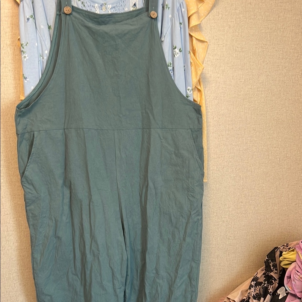 Green Sleeveless Jumpsuit